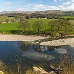 Hillside House * Kirkby Lonsdale