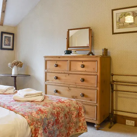 Hillside House Tatil Evi