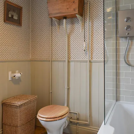 Hillside House Tatil Evi