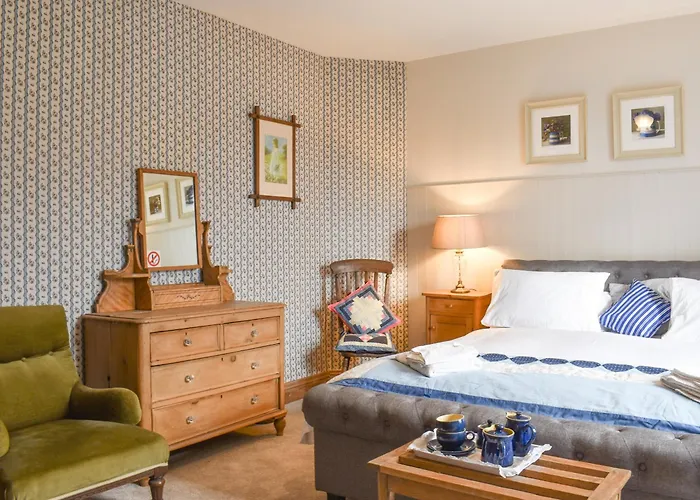 度假居 Hillside House *