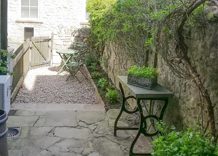 度假居 Hillside House *